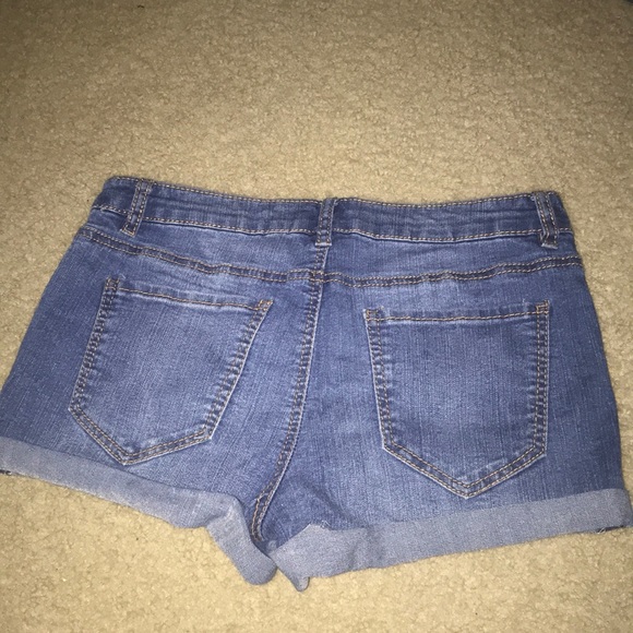 Cuffed Jean Shorts - Picture 2 of 3